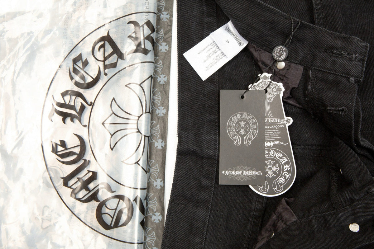CHROME HEARTS BLACK CROSS PATCH JEANS BLACK - netstar®