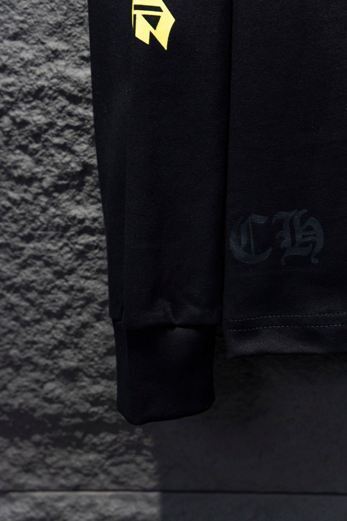 CHROME HEARTS YELLOW COLLAR LONGSLEEVE BLACK - netstar®