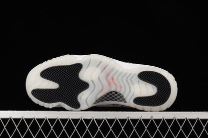 AIR JORDAN 11 RETRO LOW LIGHT BONE/UNIVERSITY RED-SAIL-BLACK