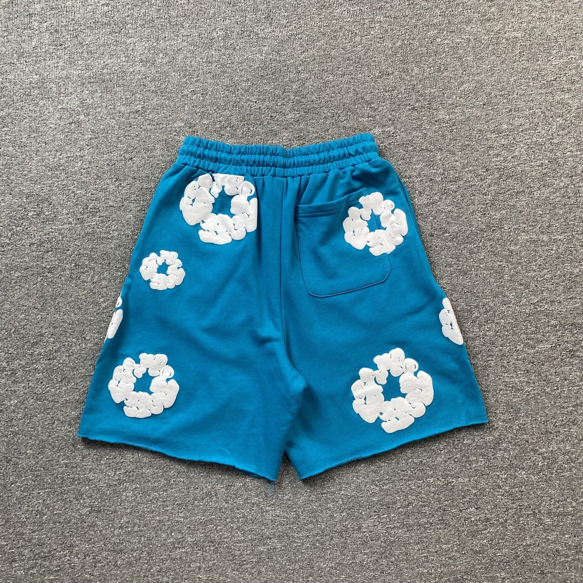 DENIM TEARS COTTON WREATH SHORTS CERULEAN - netstar