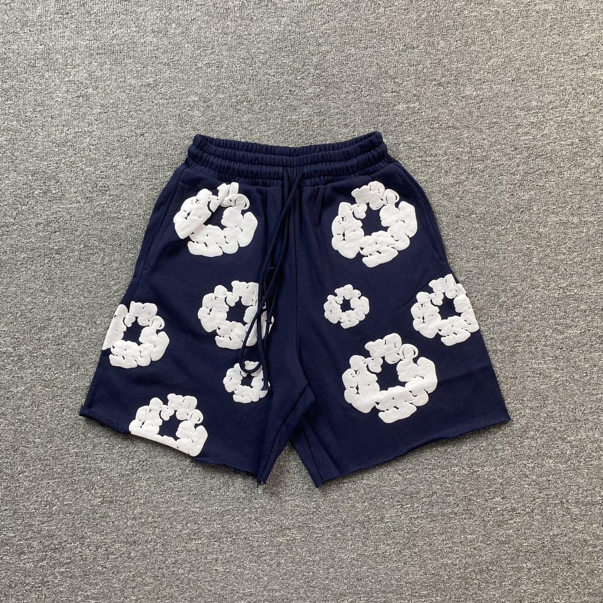 DENIM TEARS COTTON WREATH SHORTS NAVY - netstar