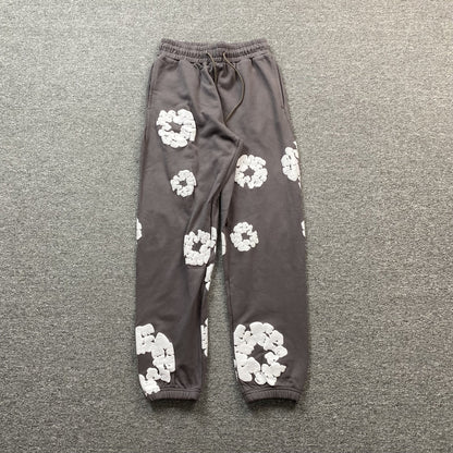 DENIM TEARS COTTON WREATH SWEATPANTS OLIVE - netstar
