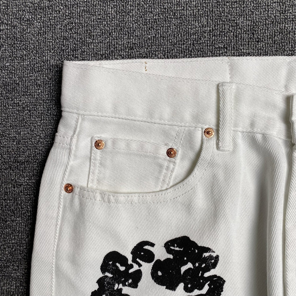 DENIM TEARS x LEVI'S COTTON WREATH JEANS WHITE - netstar